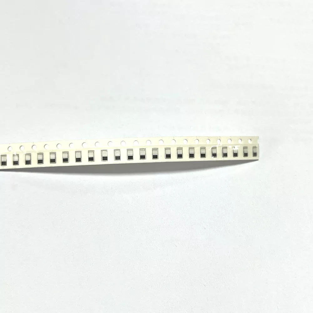 Antenne patch en céramique